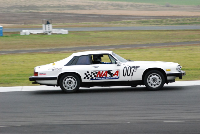 Illustration for article titled 24 Hours Of LeMons Arse Freeze-A-Palooza Über Gallery: British Steel